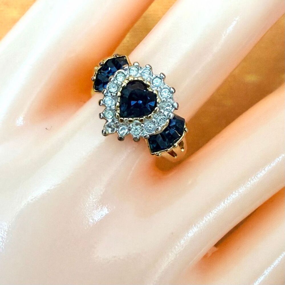 Vintage Nolan Miller Sapphire Blue Heart Crystal Ring Gold Tone